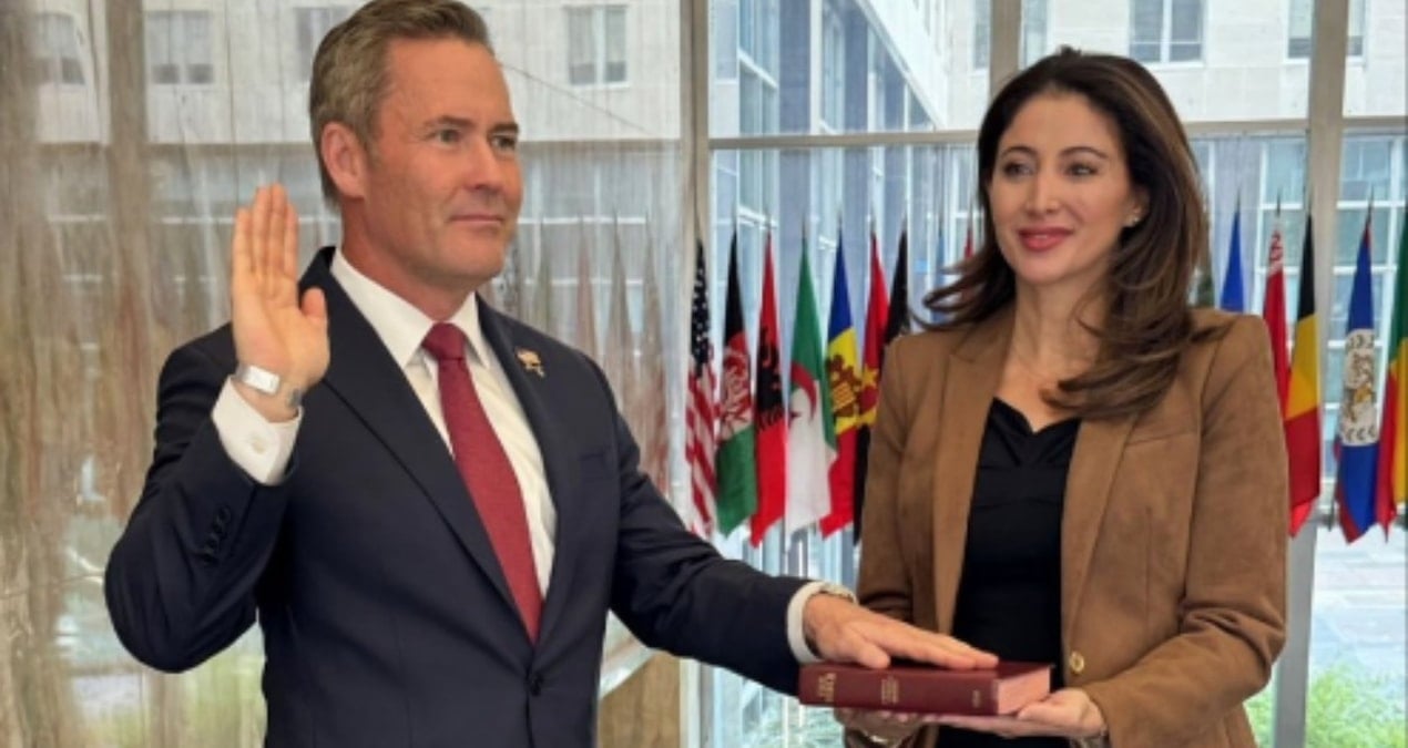 kayiplara karisan felaket bakan waltz aylar sonra bm elcisi oldu ADQGfHBD