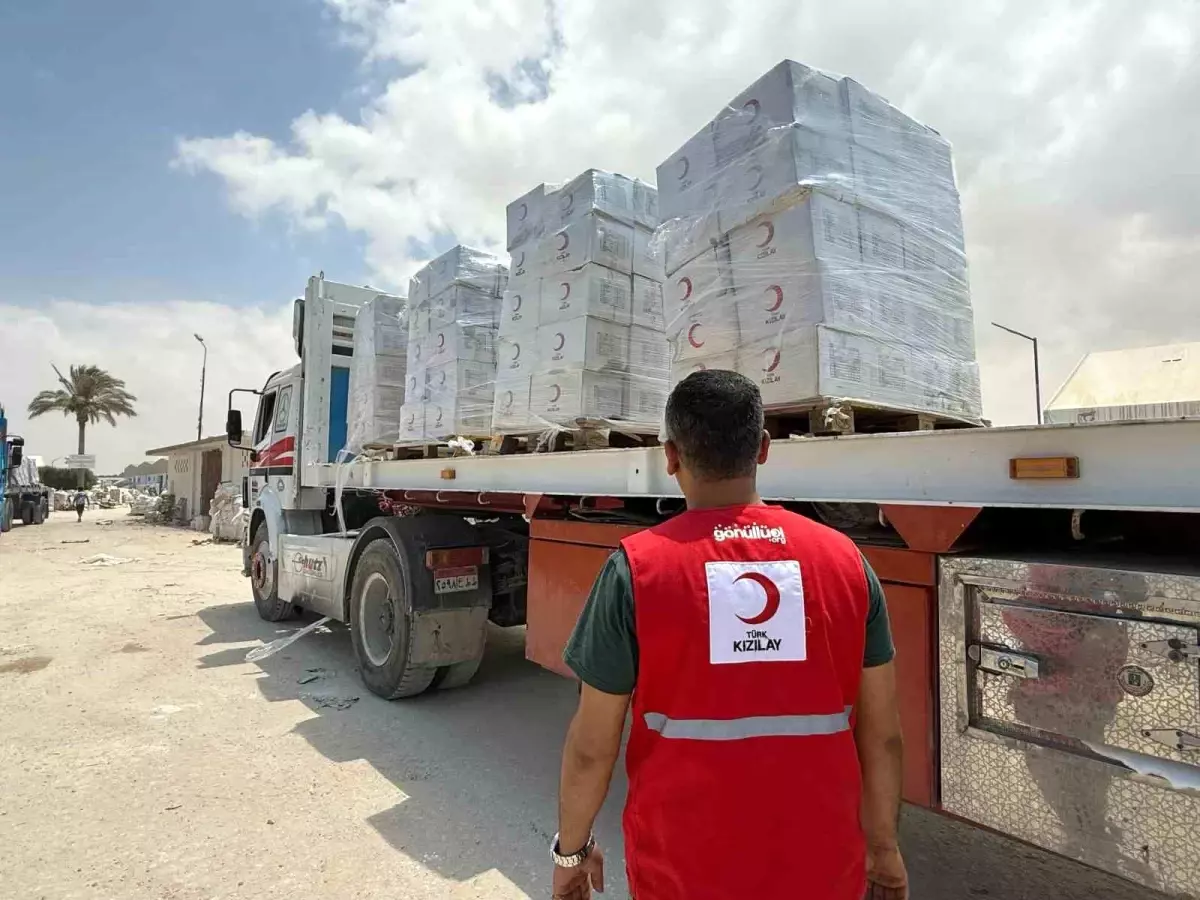 turk kizilaydan gazzeye destek MvS8T4NK