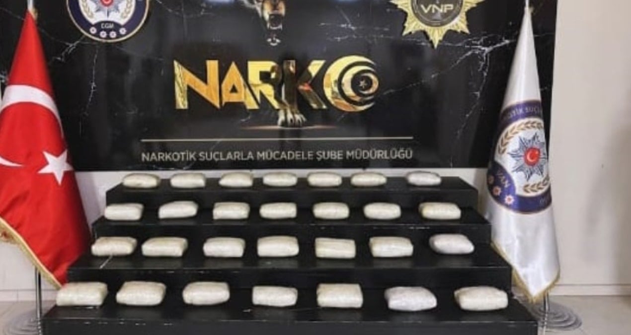 vanda onlarca kilo metamfetamin ele gecirildi jzMMDhtQ