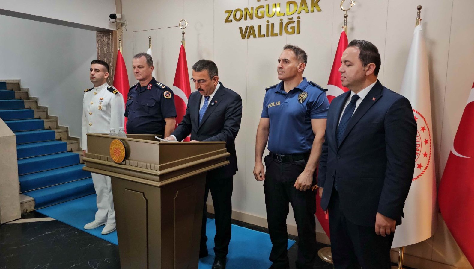 zonguldakta 42 kacak ocak kapatildi 375 ton komur ele gecirildi Tp4eVDKK