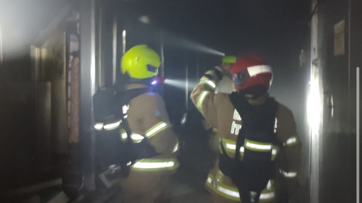 balikesirde fabrikada korkutan yangin NKFzYAnd.jpg