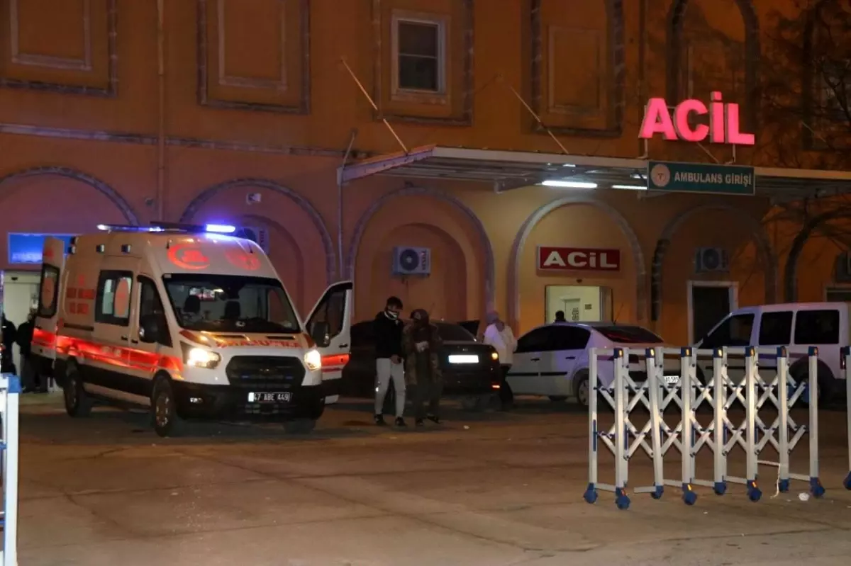 mardinde otomobil kazasi 5 yarali frDEa7QB.jpg