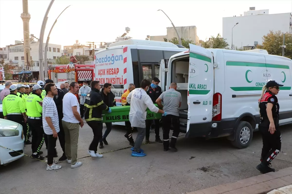 kiliste halk otobusu kadina carpti TDrhOOeR.jpg