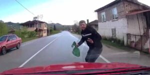 otomobilin-carptigi-adam-felaketi-yasadi-rBIOrpuR