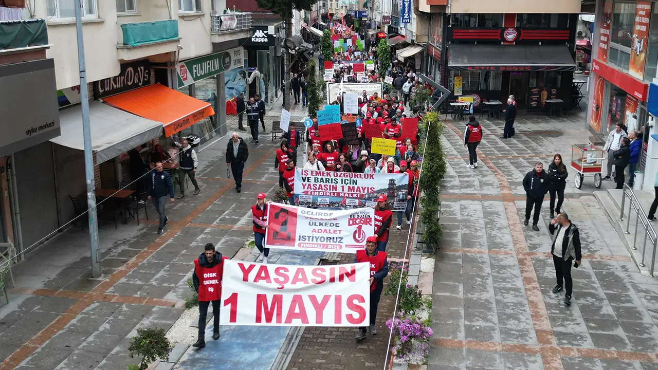 Rize’de Emeklilerin 1 Mayıs İsyanı: “Geçim Sıkıntısı Artık Yeter!”